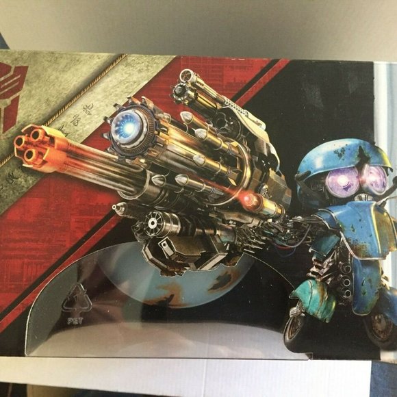 New Transformers Autobot Sqweeks Romote Control Robot - Picture 5 of 12